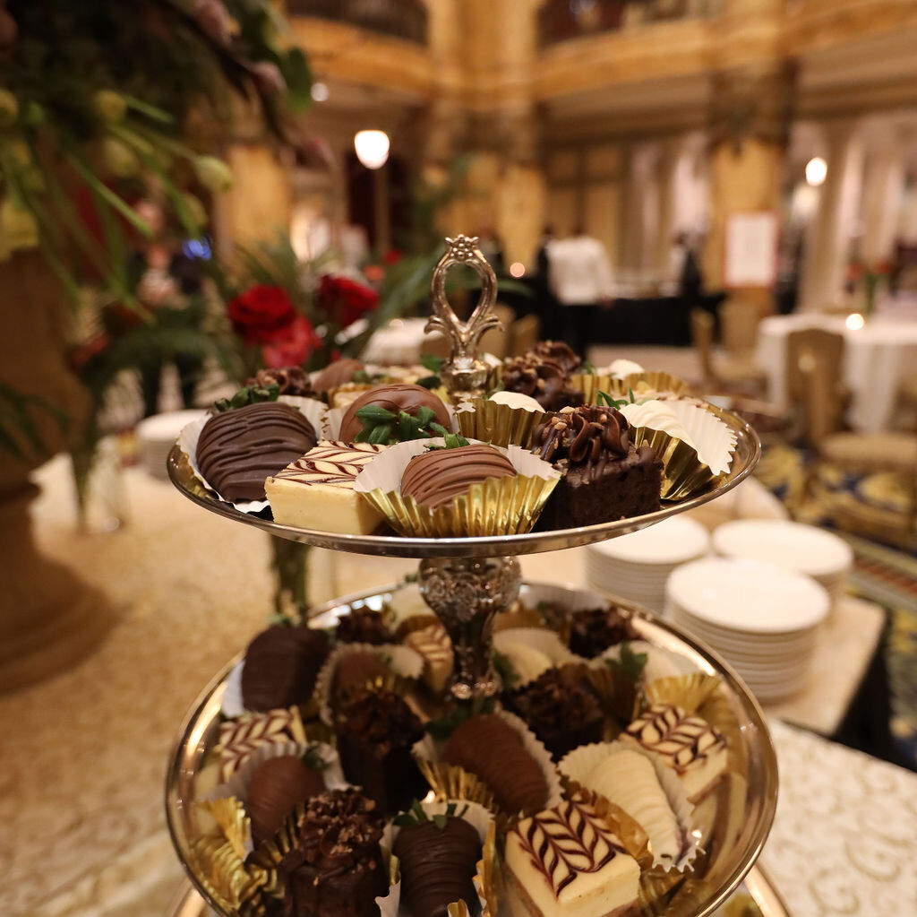 dessert display