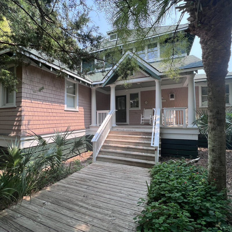 exterior of bald head island cottage